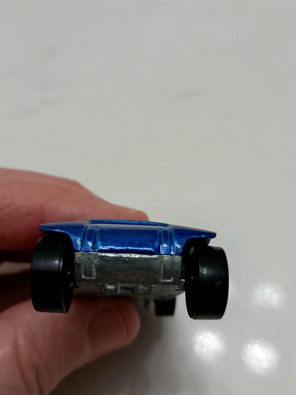 Pre-Owned Mattel Hot Wheels Twin Mill Blue Metallic With Silver/Yellow Tribal